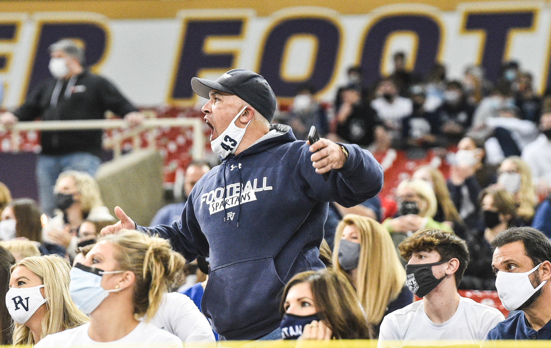 111320-qc-spt-pv-sep-football-017